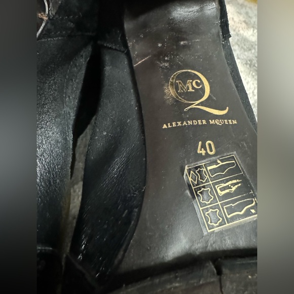 Alexander McQueen leather and patent leather black boots size 40 - Picture 8 of 9